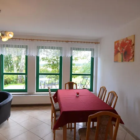 בית נופש Detached Holiday In Saxony With Gorgeous View באד שאנדאו