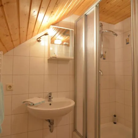 Detached Holiday In Saxony With Gorgeous View באד שאנדאו