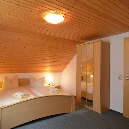 Detached Holiday In Saxony With Gorgeous View בית נופש *